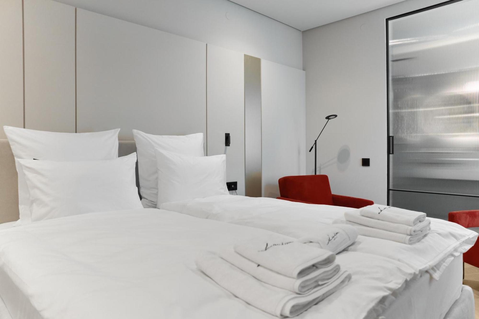 Hotel Laudon อุชโฮรอด ภายนอก รูปภาพ